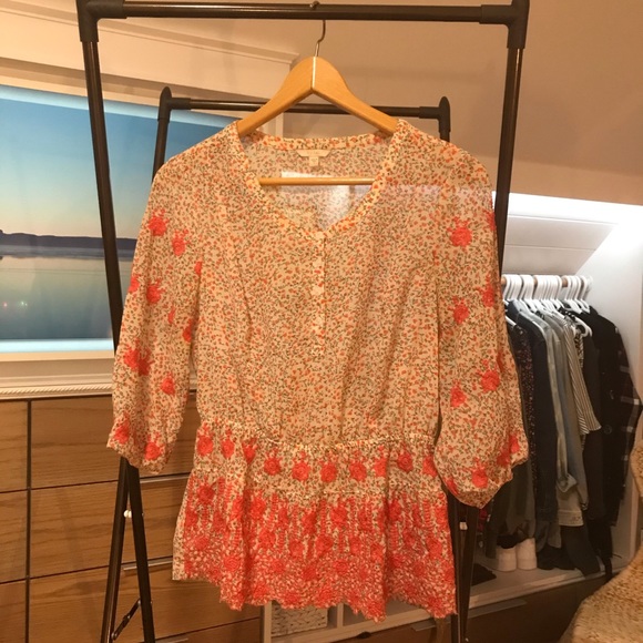 Embroidered floral Guess peplum top - Picture 3 of 4